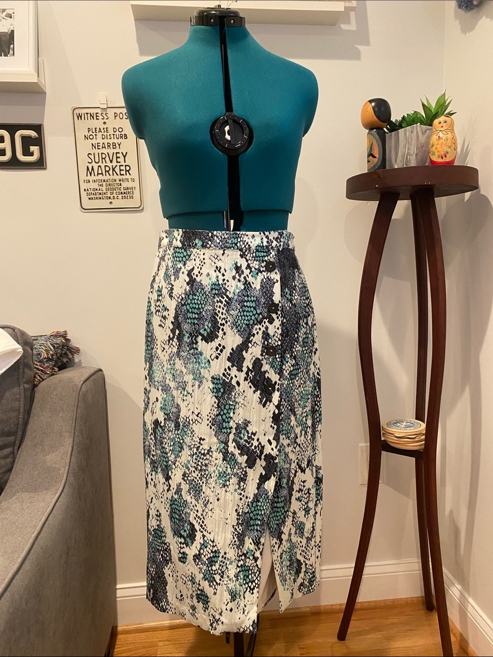 Anthropologie Teal Black White Snake-Print Midi Pencil Skirt